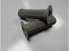 BSA,GARELLI,HONDA,PUCH,YAMAHA,NVT,TOMOS,SUZUKI MOPED HANDLEBAR GRIPS in GREY