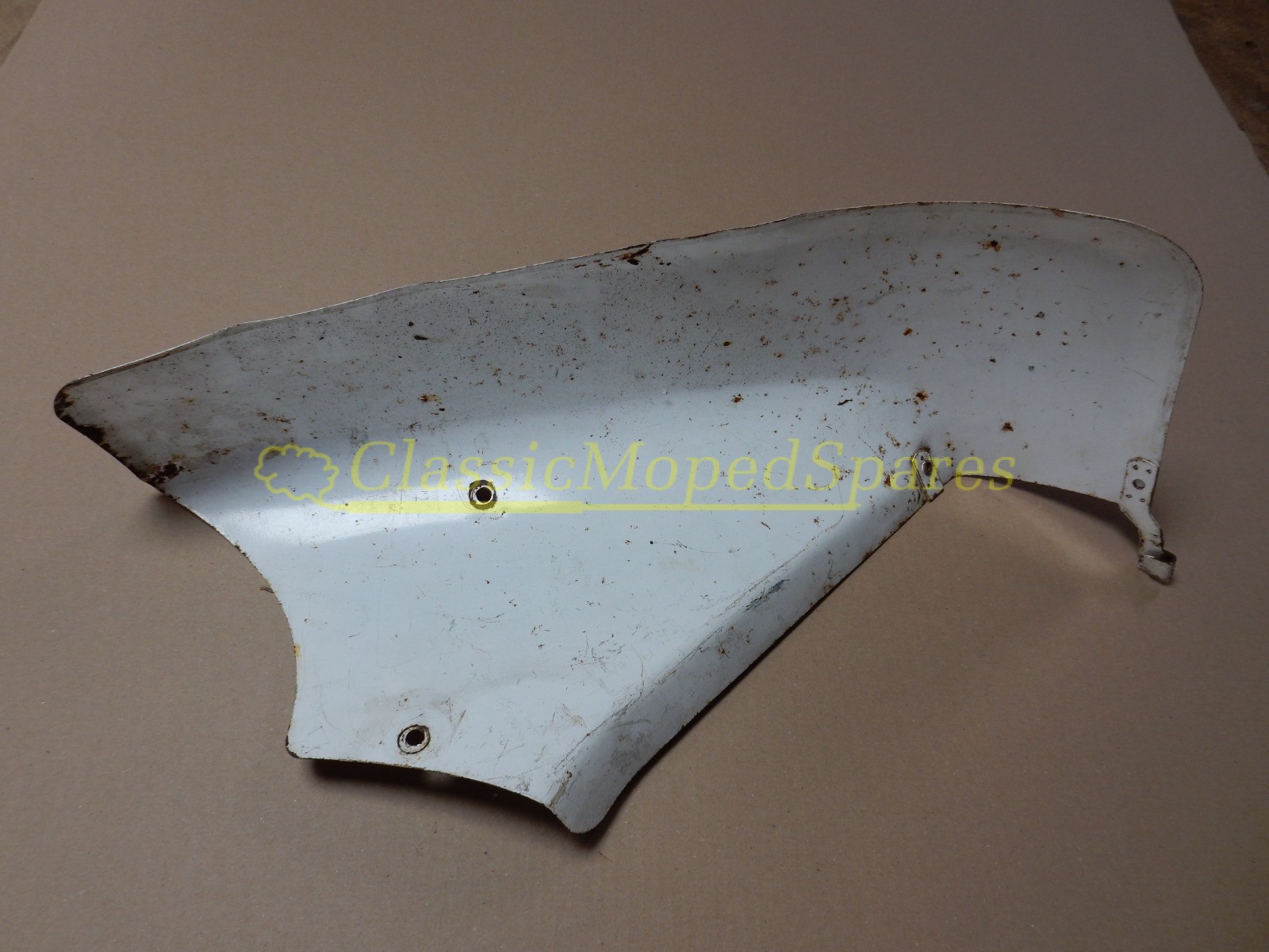 Mobylette AV89 (and Raleigh RM5 Supermatic) Newer Telescopic Fork Model Right Hand Leg shield - Image 2