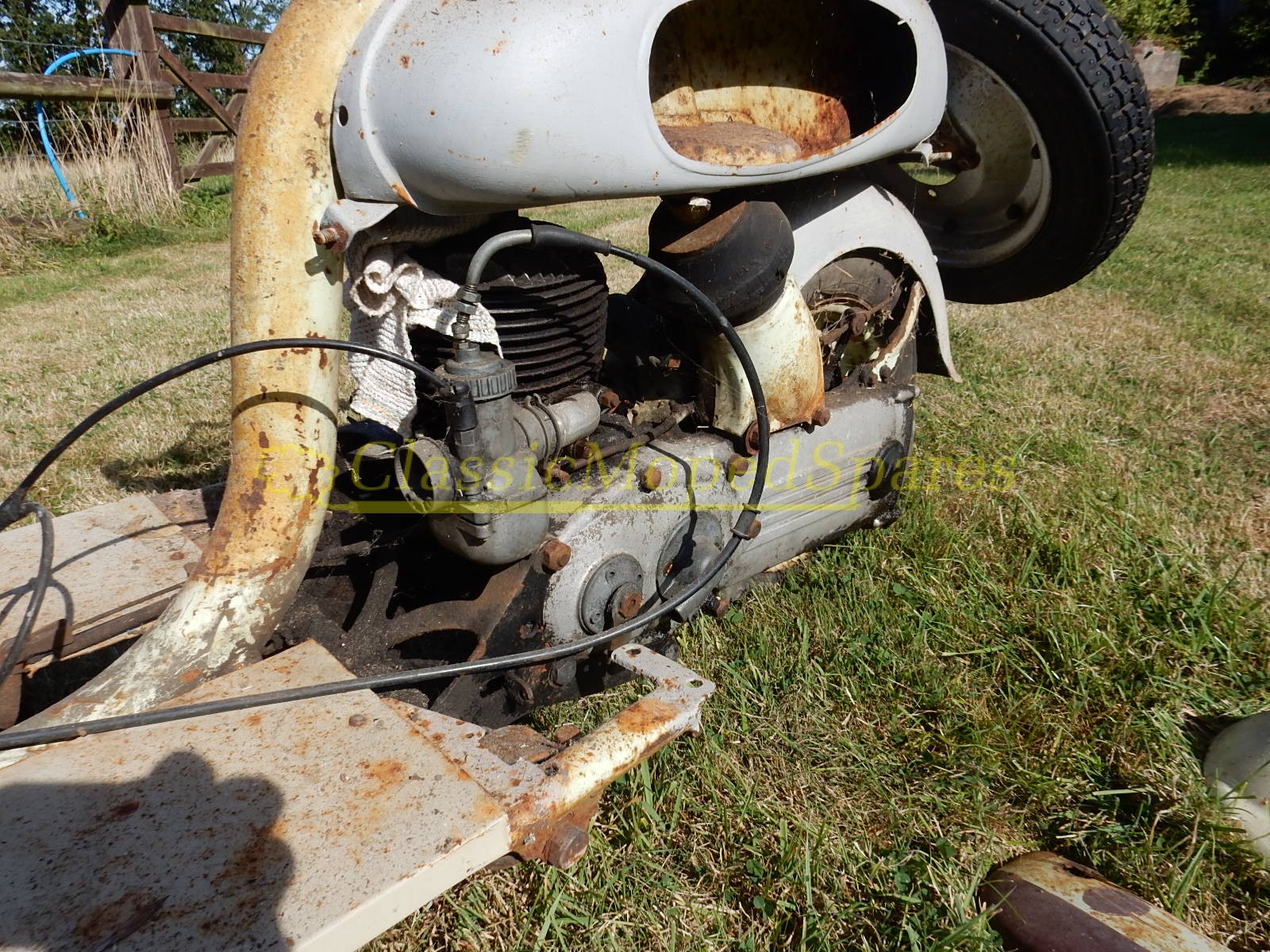 1952 (Circa) Motoconfort Motobecane Moby 125cc Scooter for Restoration (Extremely Rare) EBAY AUCTION - Image 6