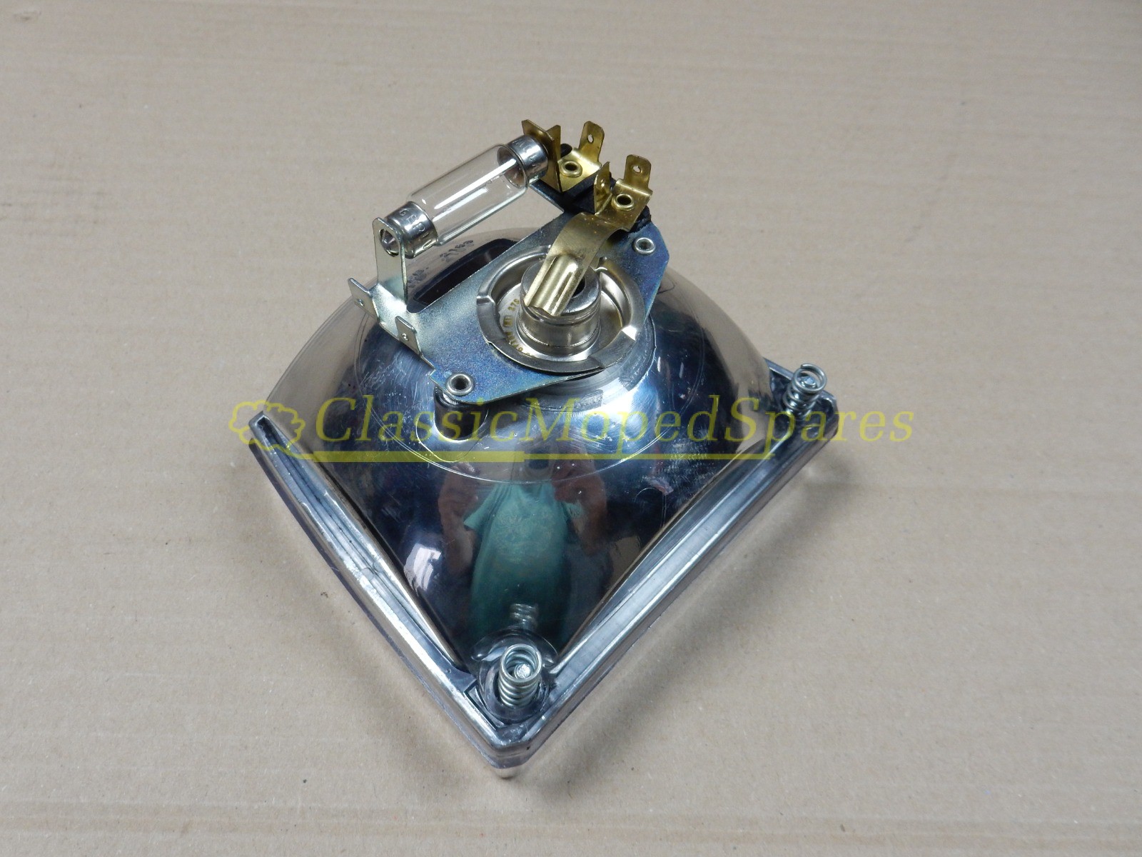 Mobylette Series 40S,40V,50S,50V.. Trapezoid Front Headlamp Lens Assembly Only with Bulbs - Image 2