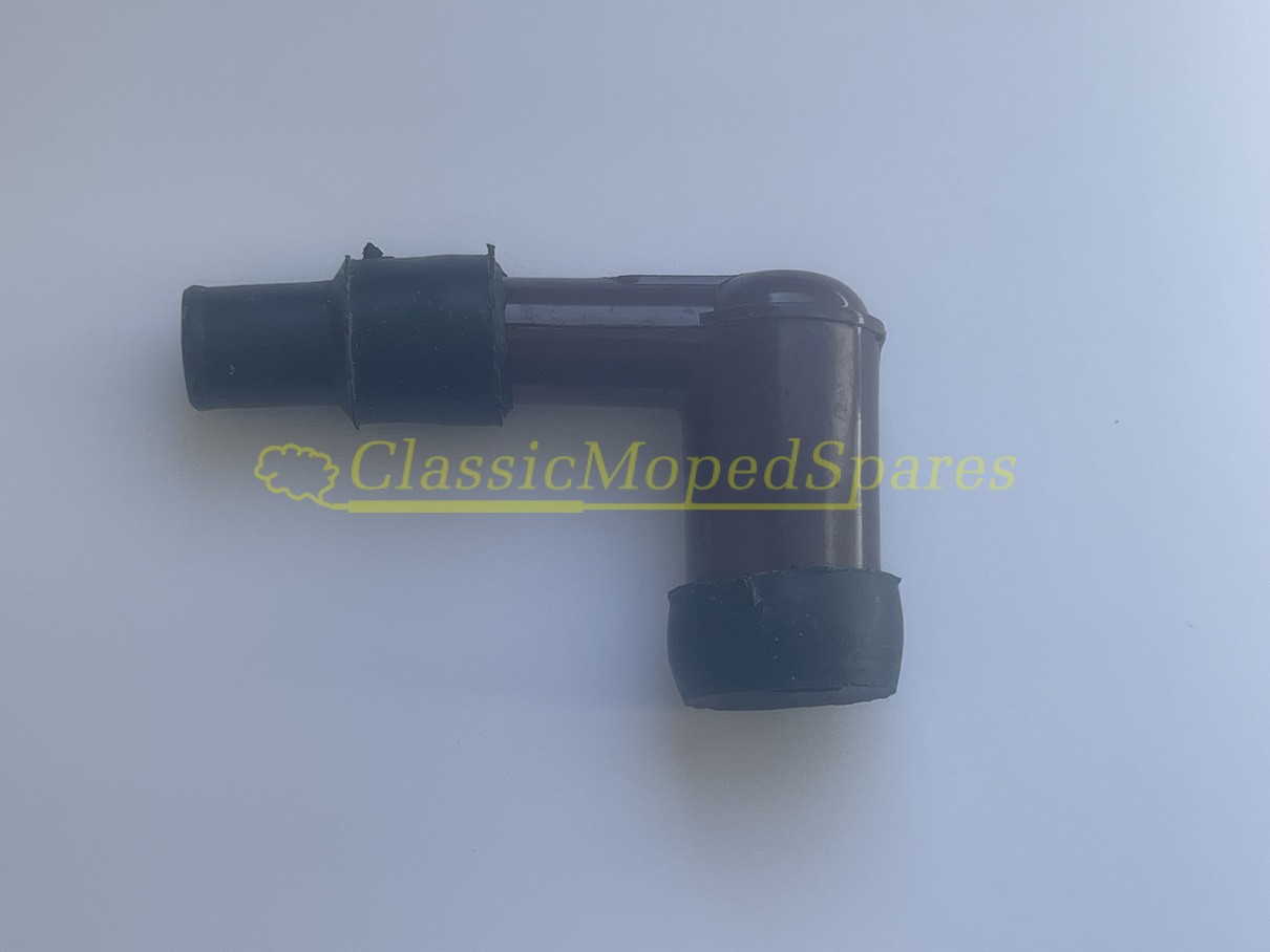 Universal, Mobylette,Peugeot, Red Long Reach 90 degree Spark Plug Cap (Push On)