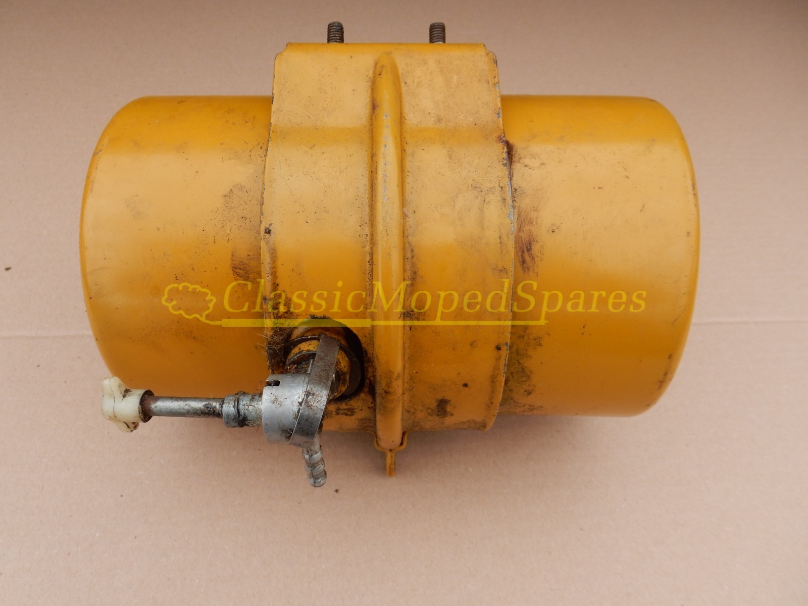Raleigh RM7 Wisp Round Petrol Gas Fuel Tank in Yellow - Image 6