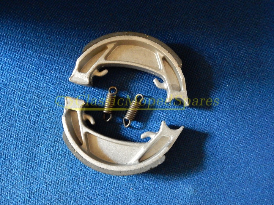 Mobylette AV88, AV89 Front or Rear Wheel Brake Shoes (100 x 20 mm part 15485)