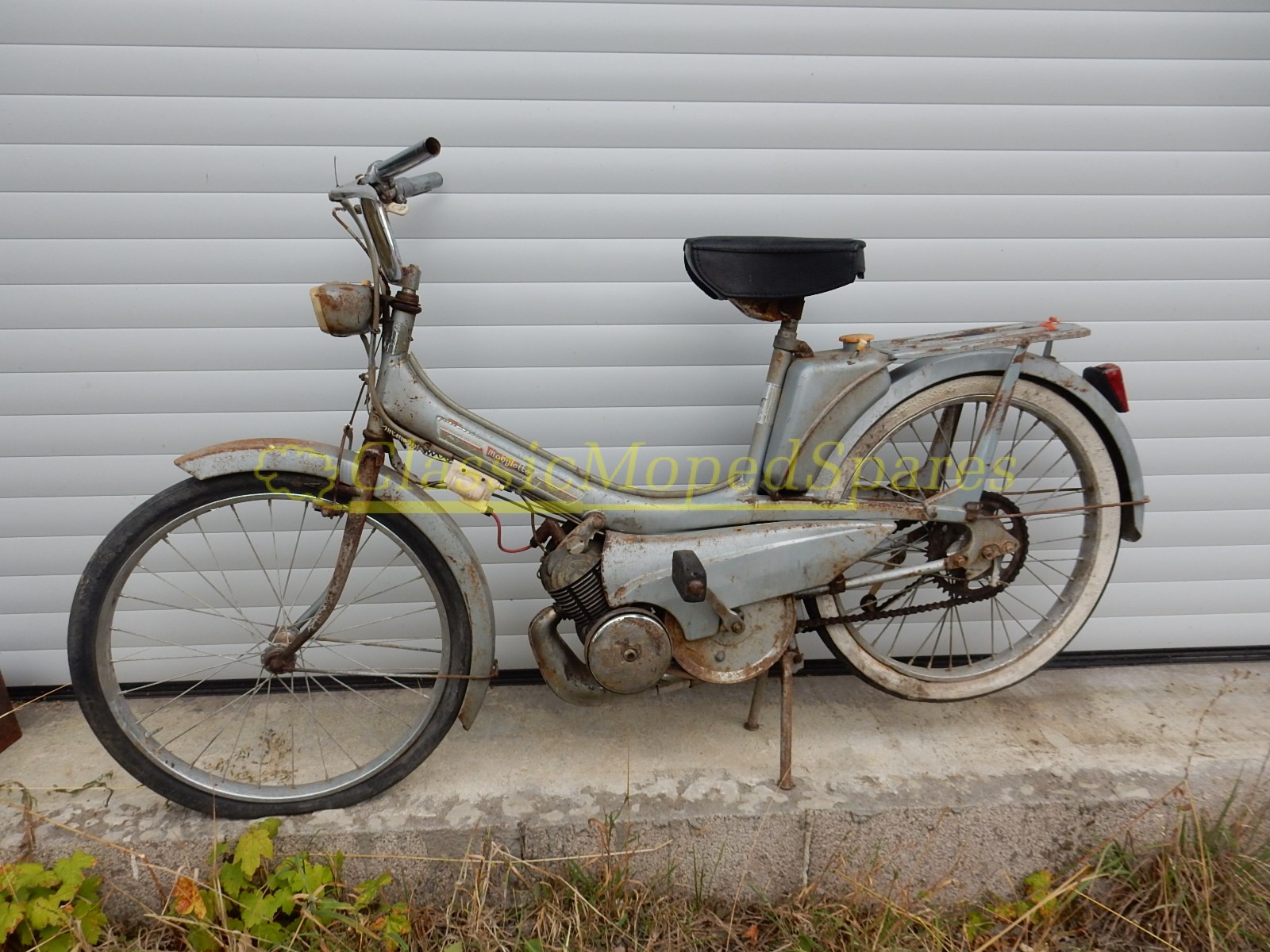 1960's Mobylette AV42 / AV42S Moped, Bike for spares, repair, restoration (EBAY Auction) - Image 2