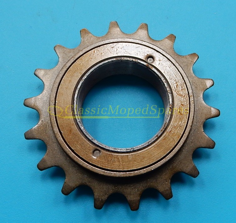 NEW Mobylette 18 Tooth Freewheel Sprocket for Rear Pedal Chain part number 15244 - Image 2