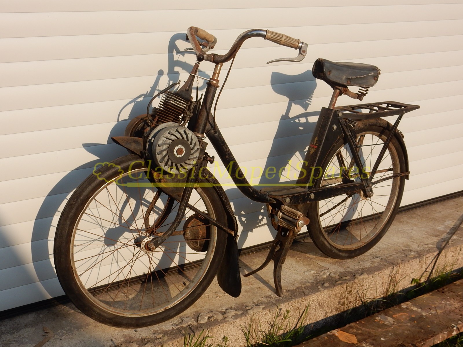 1962 Velo Solex 1700 / 2200 Autocycle Moped For Sale, Barn Find Restoration or Parts - Image 2