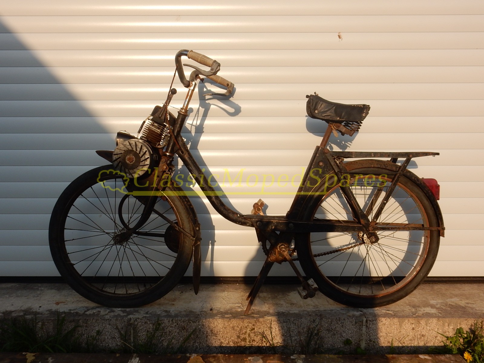 1961 Velo Solex 2200 Autocycle Moped For Sale (Restoration or Parts Barn Find) - Image 10