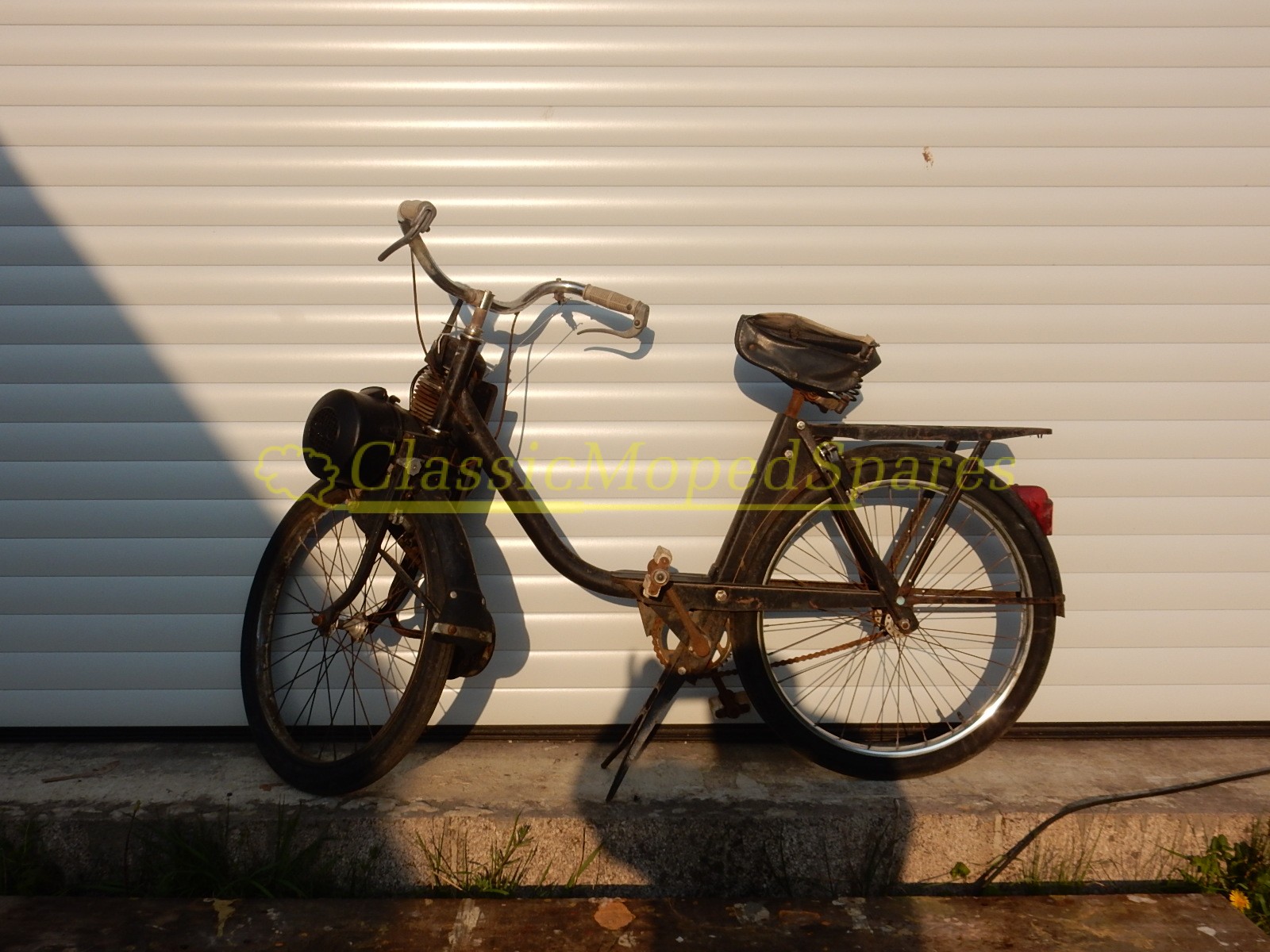 1962 Velo Solex 2200v1 Autocycle Moped For Sale (Restoration or Parts Barn Find) - Image 2