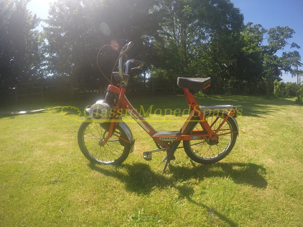 1973 Velo Solex 5000 French Surf Chick or Dudes Running Moped (Auction from 25th May 2017) - Image 4