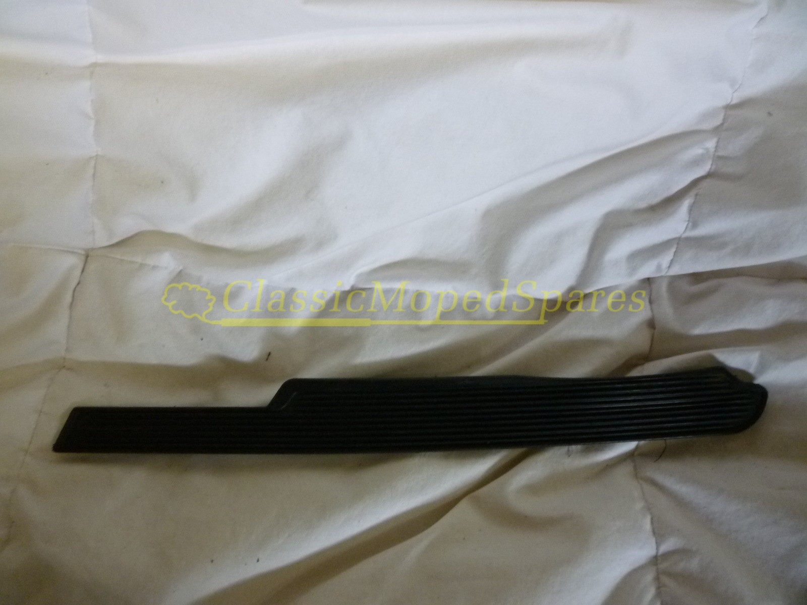 Mobylette / Motobécane Trim / Foot Strip (Right side)
