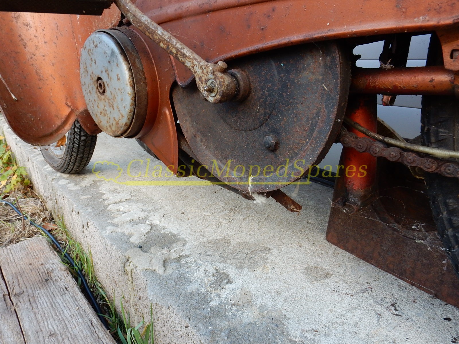 1965 Motobecane, Mobylette AV48 Moped for Restoration For Sale (Rare Model with legshields) NOW SOLD - Image 10
