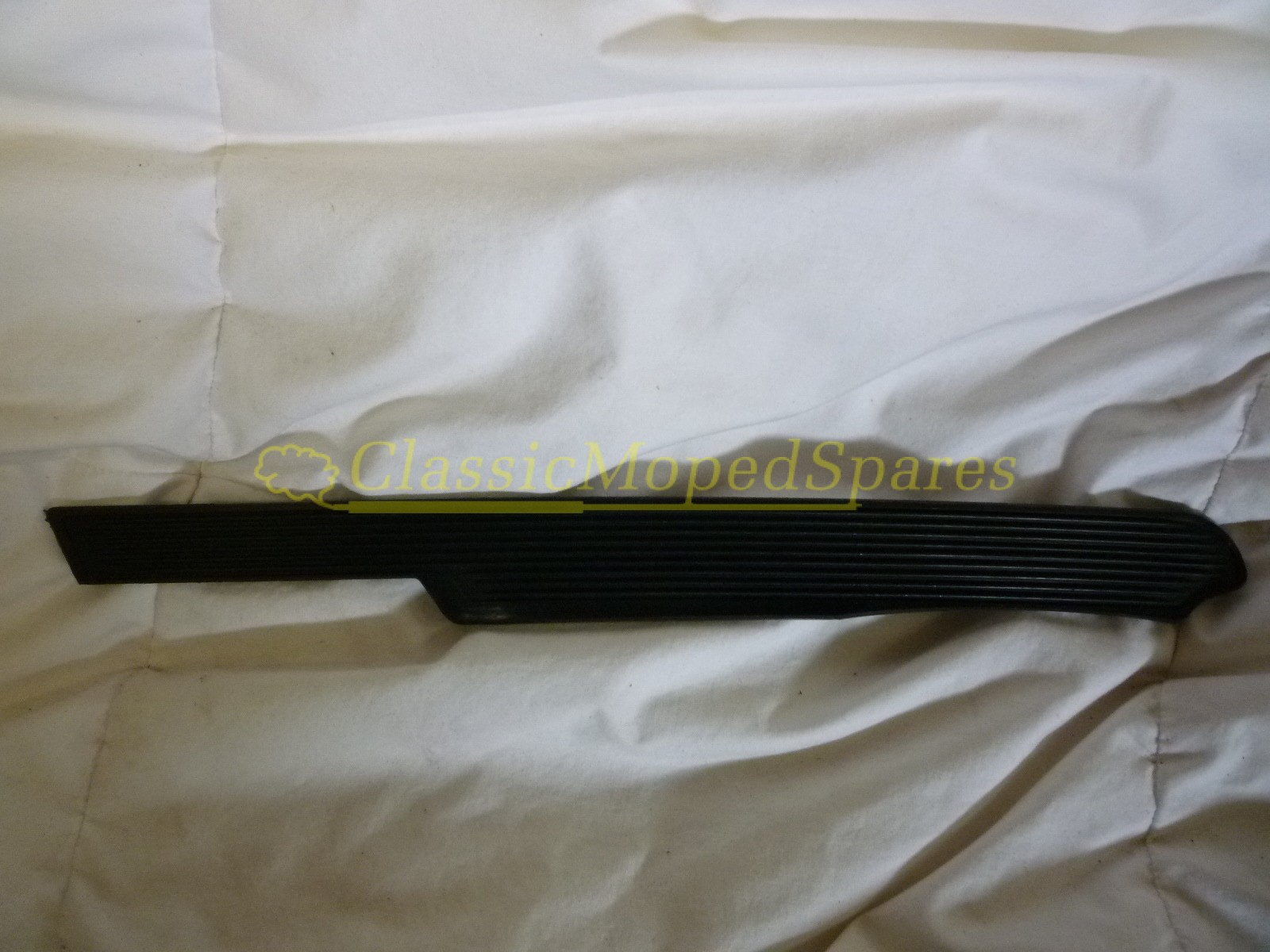 Mobylette / Motobécane Trim / Foot Strip (Left side)