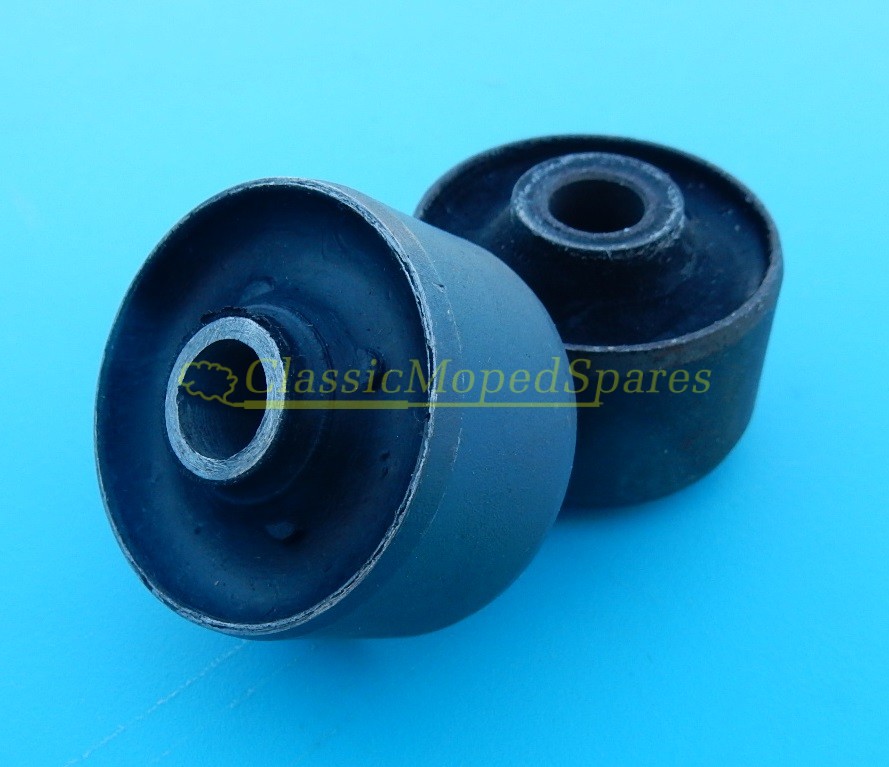 Raleigh RM6 Runabout, Pop, Deluxe Moped Standard Engine Mounting Bushes (x2)