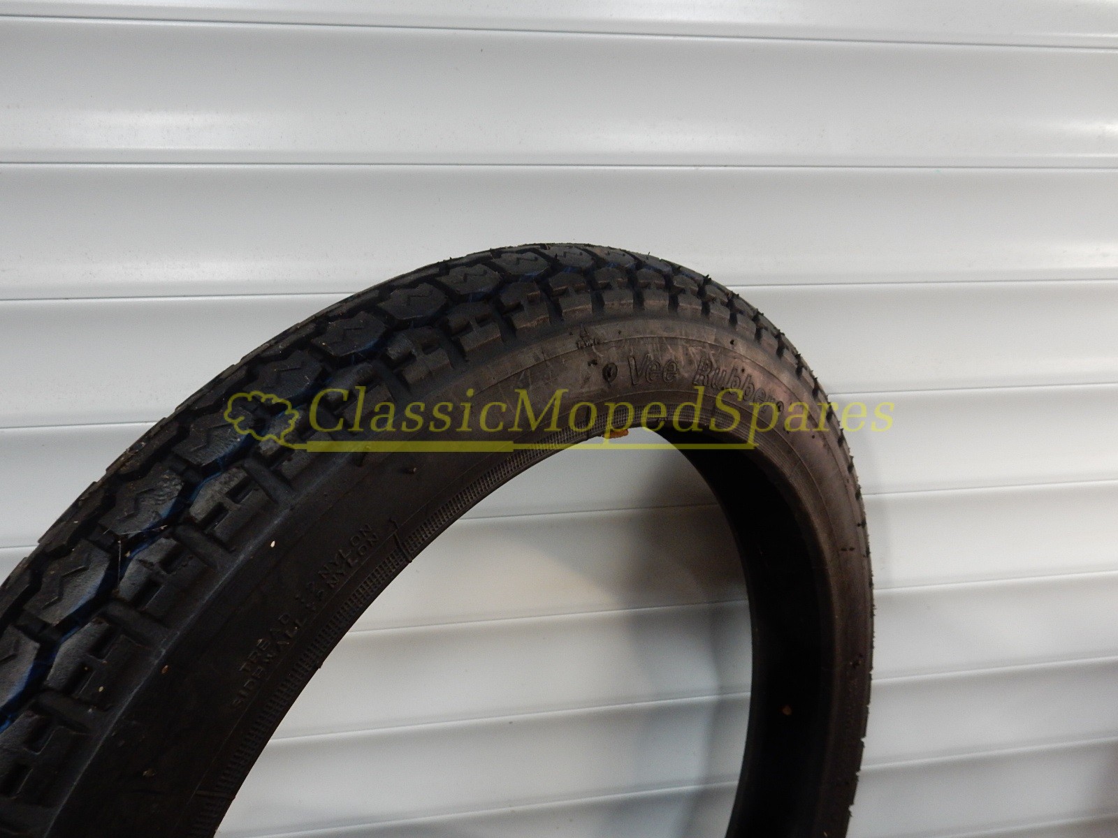 [17 Inch] 2.75-17 Vee Rubber VRM015 Classic Road Pattern Tyre REDUCED TO CLEAR