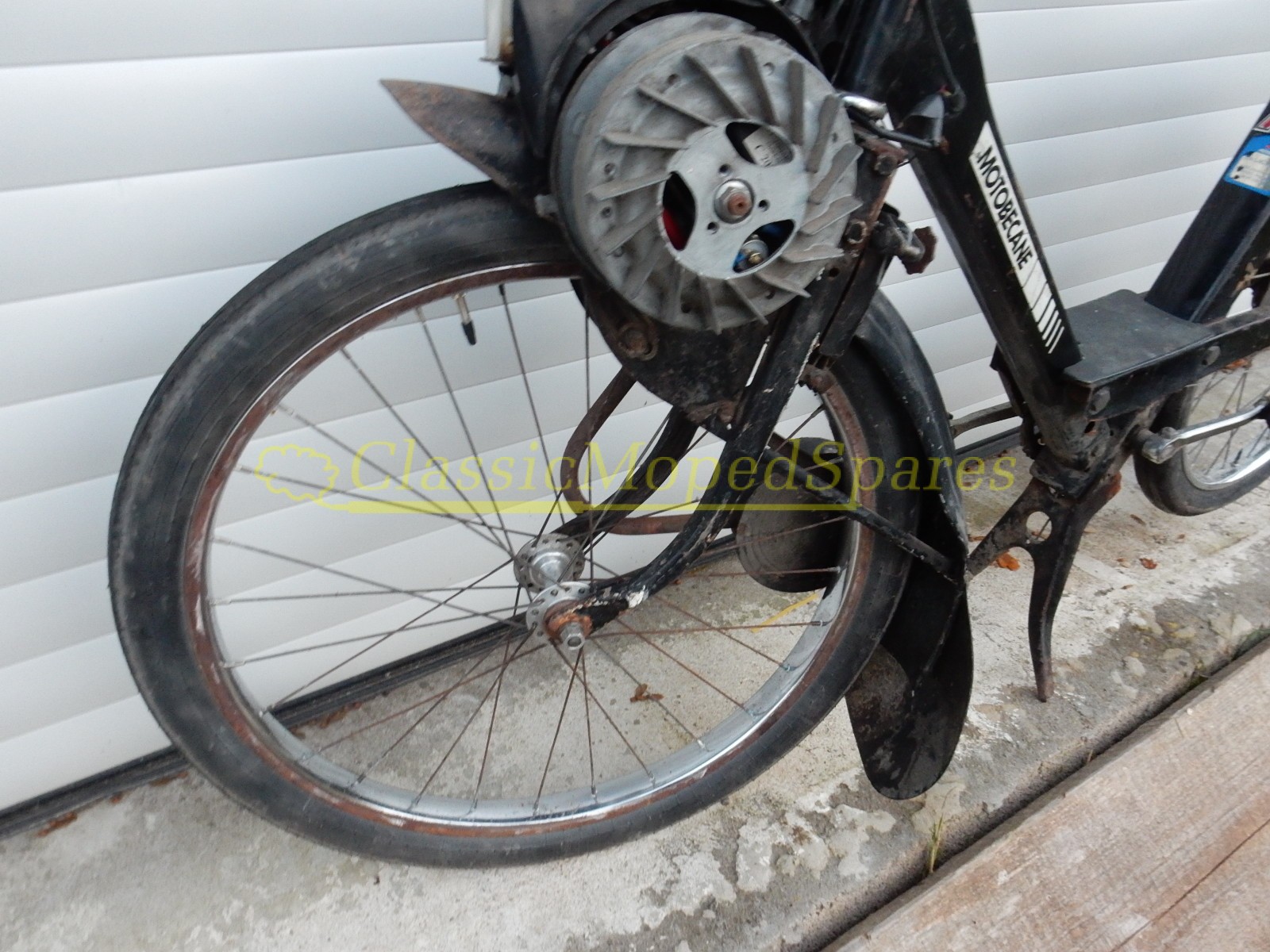 Early 1966 Motobecane Velo Solex 3800 Moped for Restoration For Sale with NOVA Number - Image 3