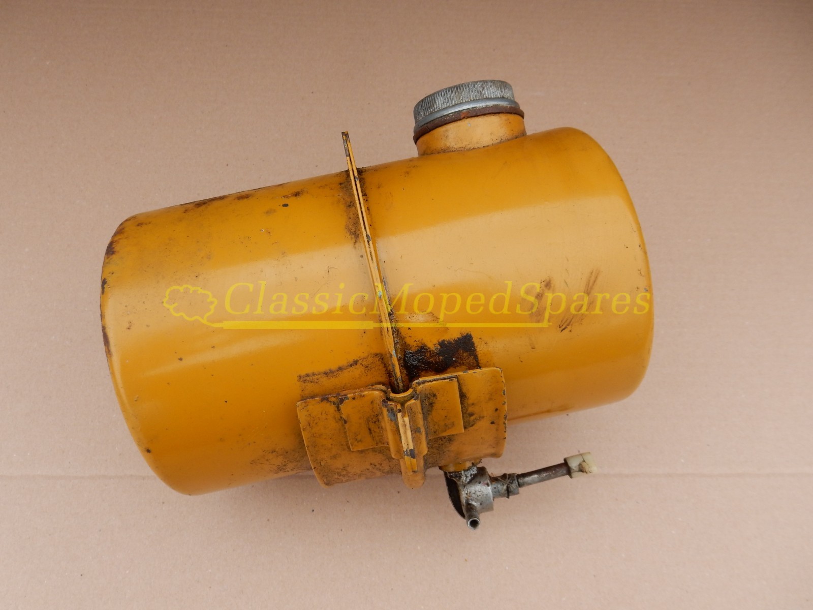 Raleigh RM7 Wisp Round Petrol Gas Fuel Tank in Yellow