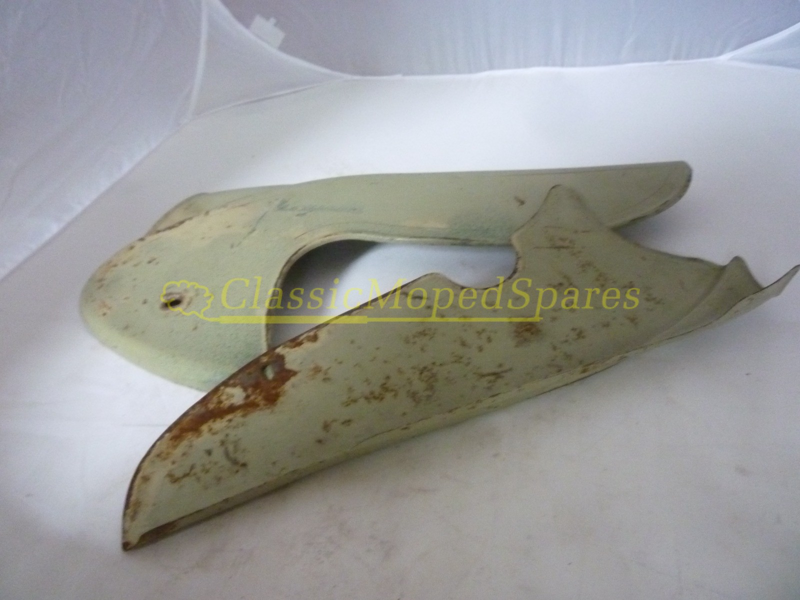 Early Mobylette Motobecane Set (Pair) AV32 S, AV32 M Chainguard Side Panels Covers, Super Rare Original - Image 6