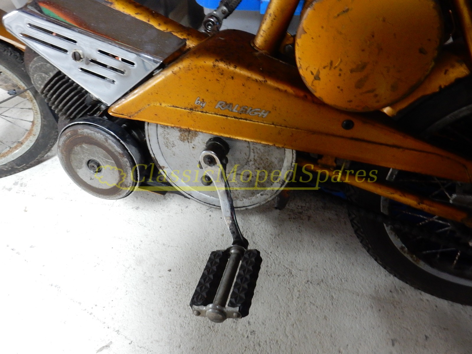 Circa 1968 G Reg Raleigh Wisp Moped Running Restoration Project or Parts - NOW SOLD - Image 6