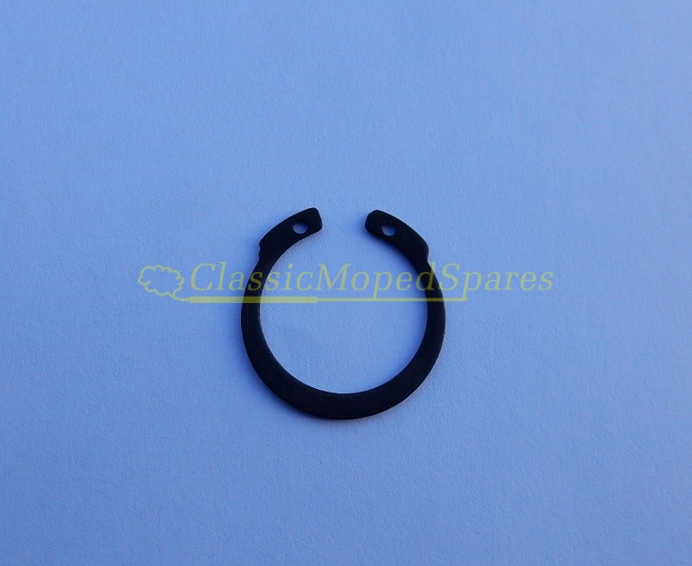 Raleigh RM6 Runabout, RM7 Wisp, Clutch Variator External Circlip MTB108