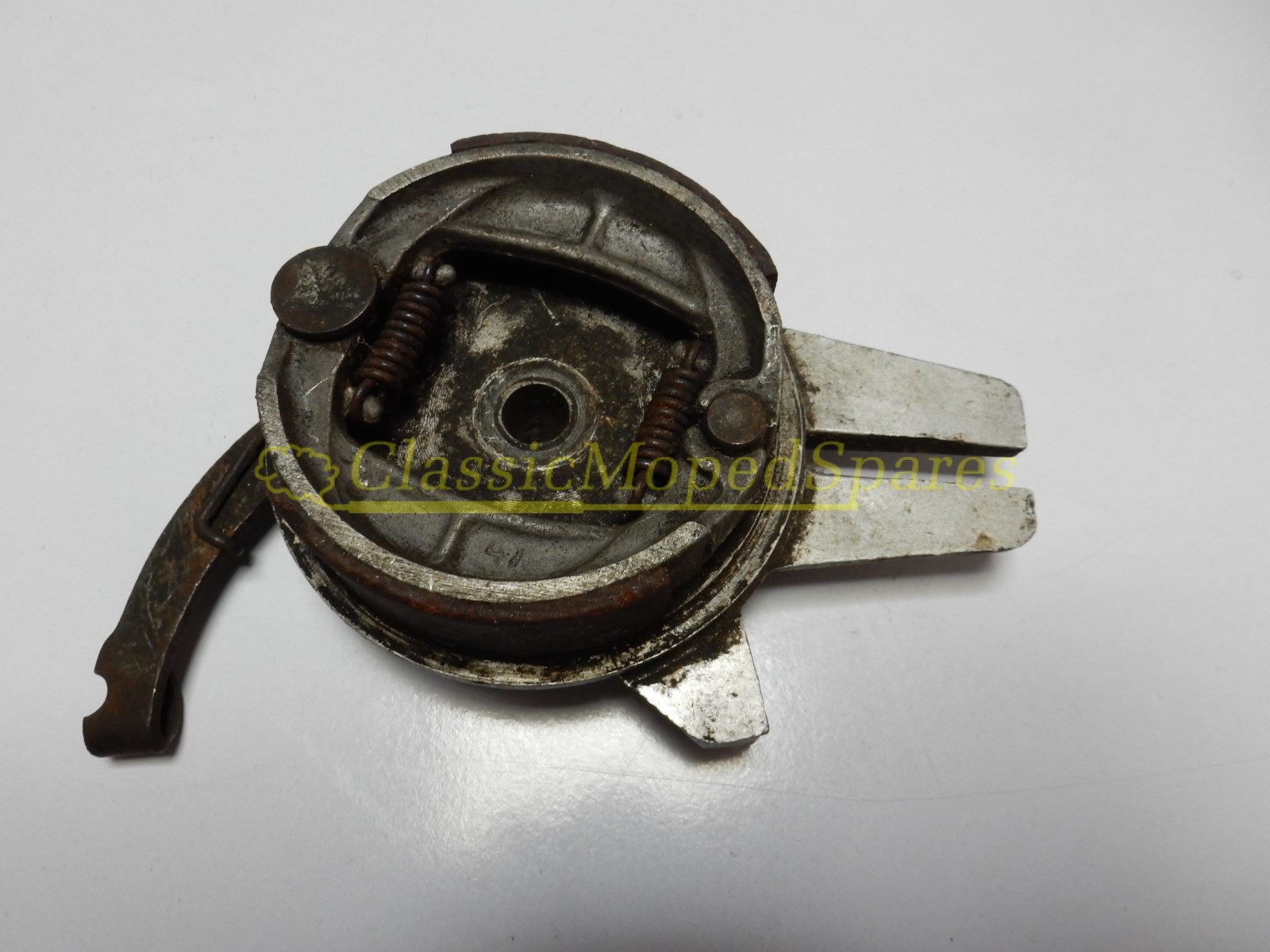 Mobylette Series 50, 50S,50VS,50L,50VL ATOM Rear Brake Hub Flange Part 18489 - Image 2
