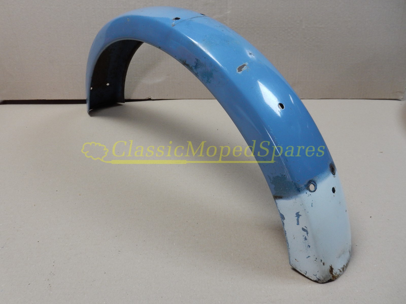 Mobylette Series 40,40L,40N,40S,40T,40V Front Mudguard in blue with white tail - Image 2