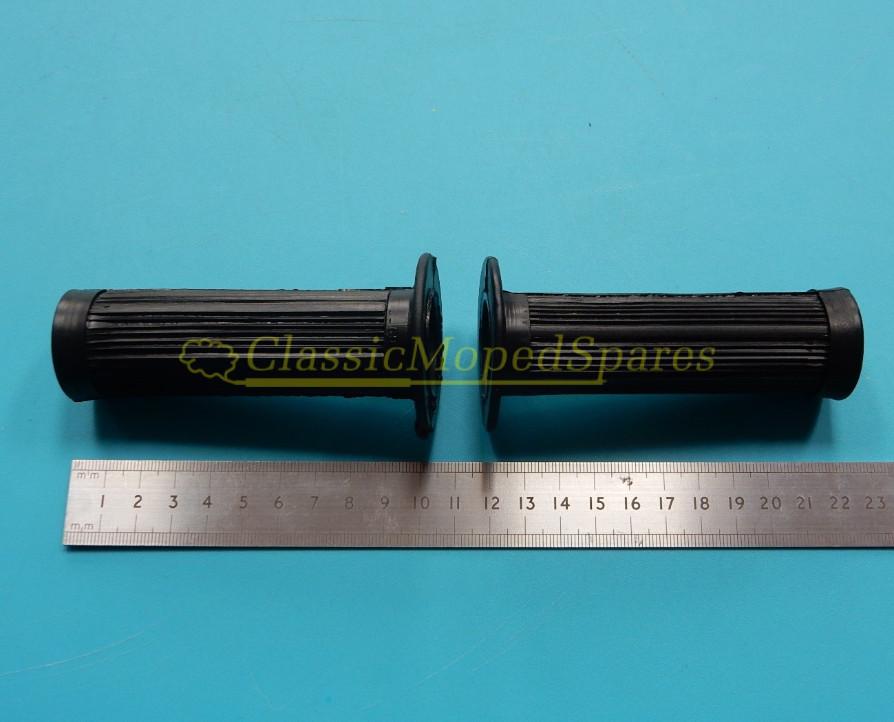 BSA,GARELLI,HONDA,PUCH,YAMAHA,NVT,TOMOS,SUZUKI BLACK MOPED HANDLEBAR GRIPS