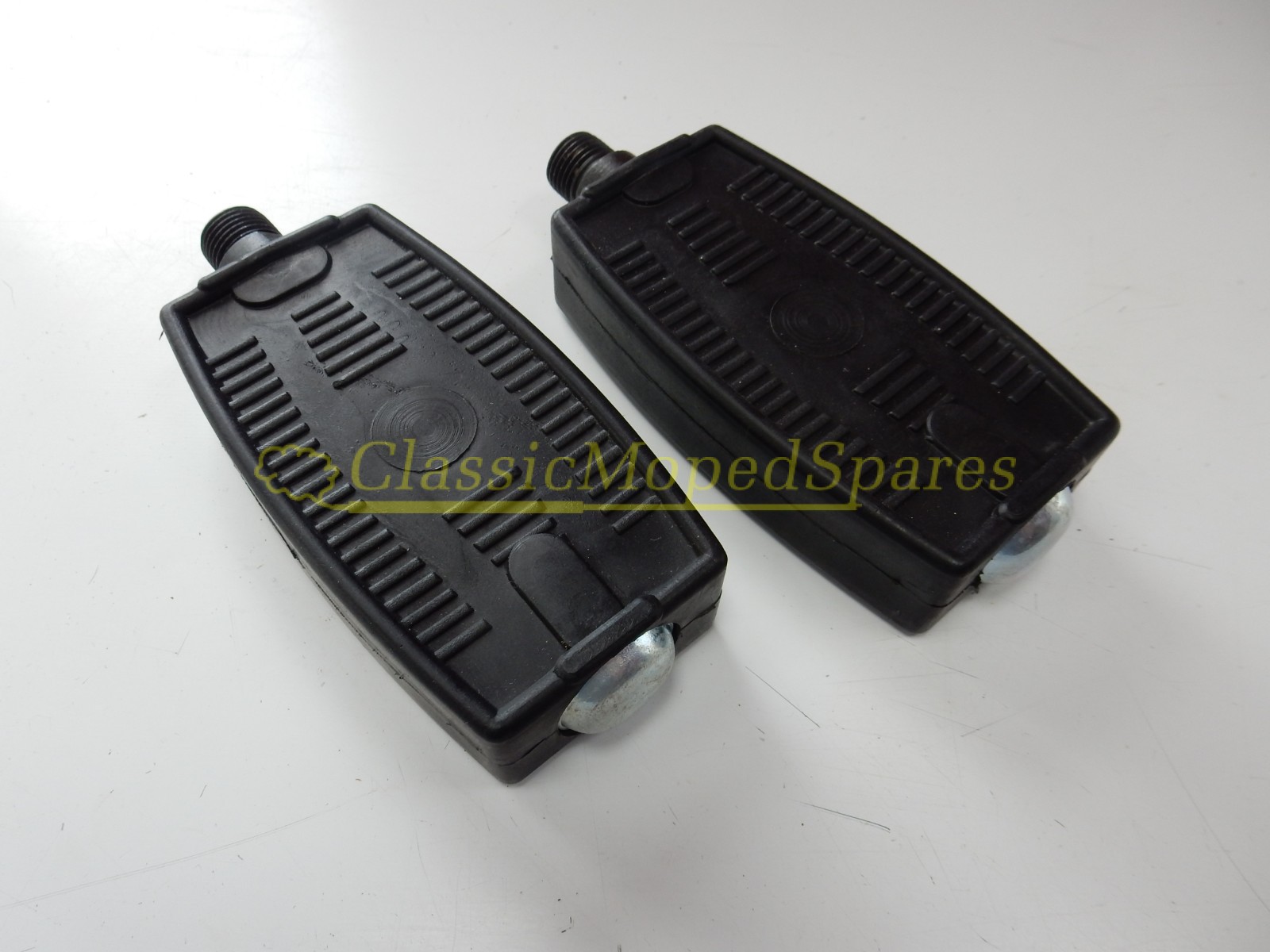 Mobylette, Motobecane, Peugeot Raleigh, Universal Pair of Block Pedals - Budget Set