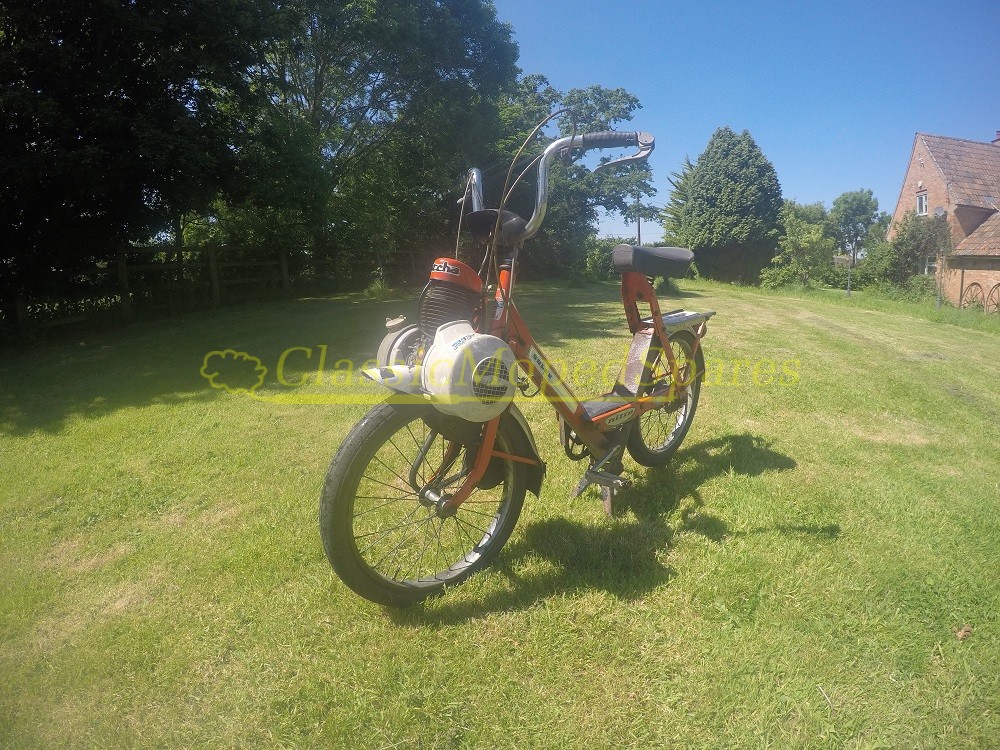 1973 Velo Solex 5000 French Surf Chick or Dudes Running Moped (Auction from 25th May 2017) - Image 3