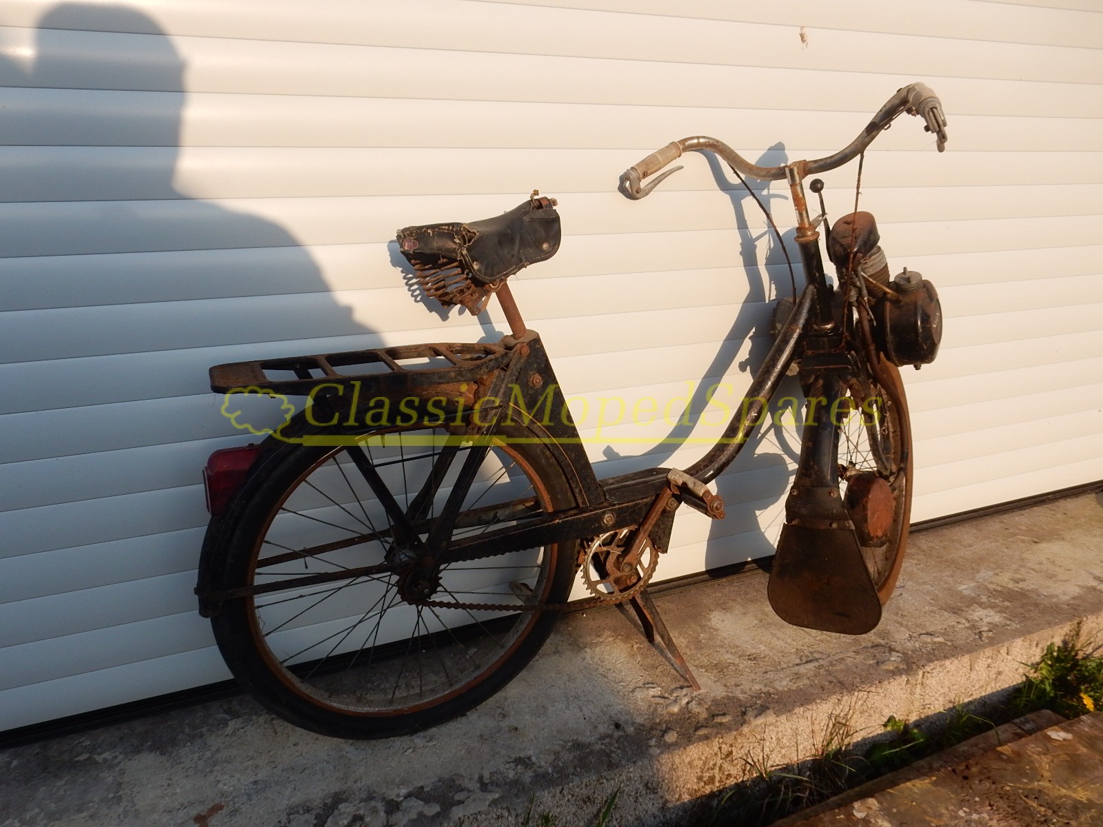 1961 Velo Solex 2200 Autocycle Moped For Sale (Restoration or Parts Barn Find) - Image 6