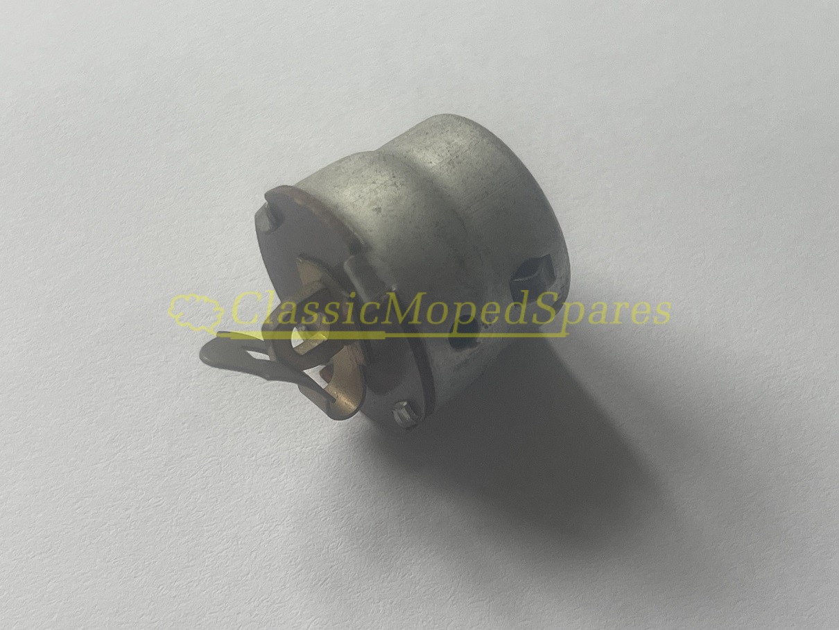 Mobylette Headlamp Bulb Holder Soubitez Part Number 14471, for AV75 and early french models. (Compatible bulb is 14460) - Image 2
