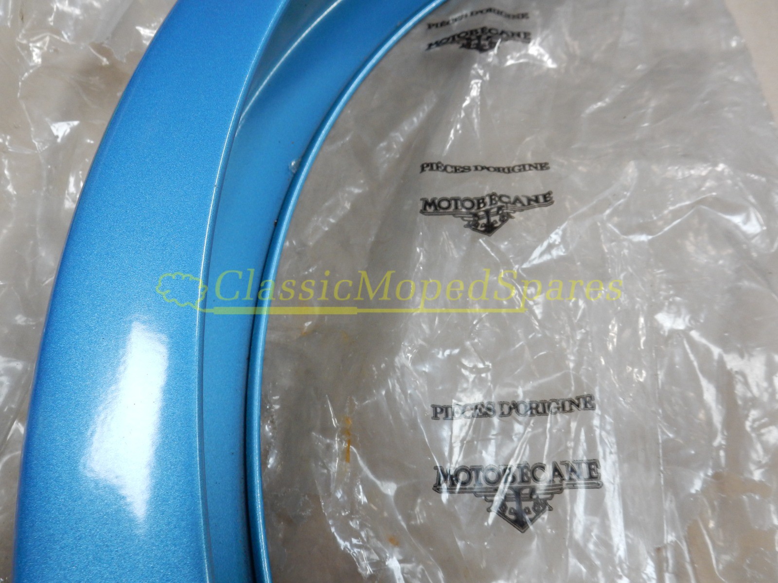 Motobecane Mobylette Series 40, H40, H40TS, H40VS Front Mudguard in Metallic Blue Part Number 22268 - Image 3