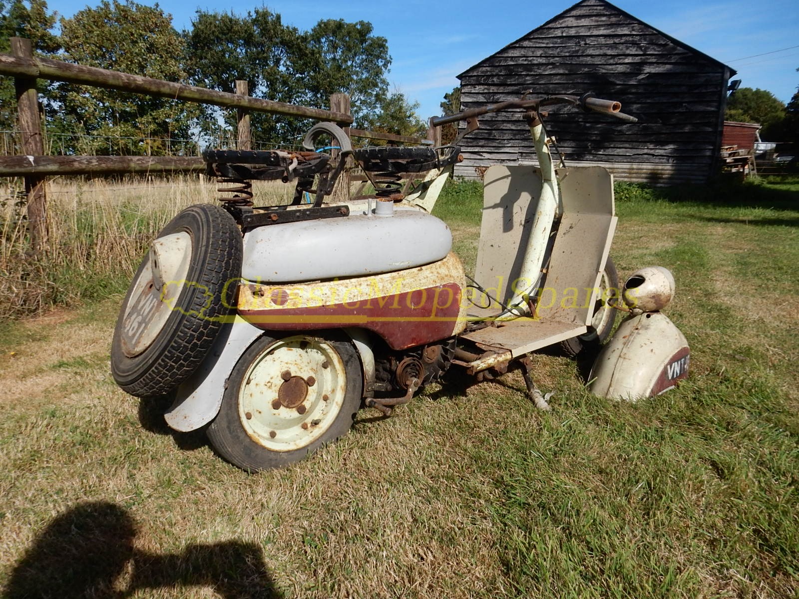 1952 (Circa) Motoconfort Motobecane Moby 125cc Scooter for Restoration (Extremely Rare) EBAY AUCTION - Image 7