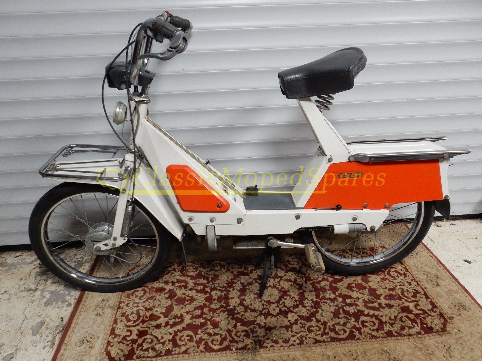 1970 Rare VeloSolex Flash Barn Find Moped with NOVA - Running Flash before the 6000 model. WAS PREVIOUSLY SOLD NOW BEING AUCTIONED - Image 5