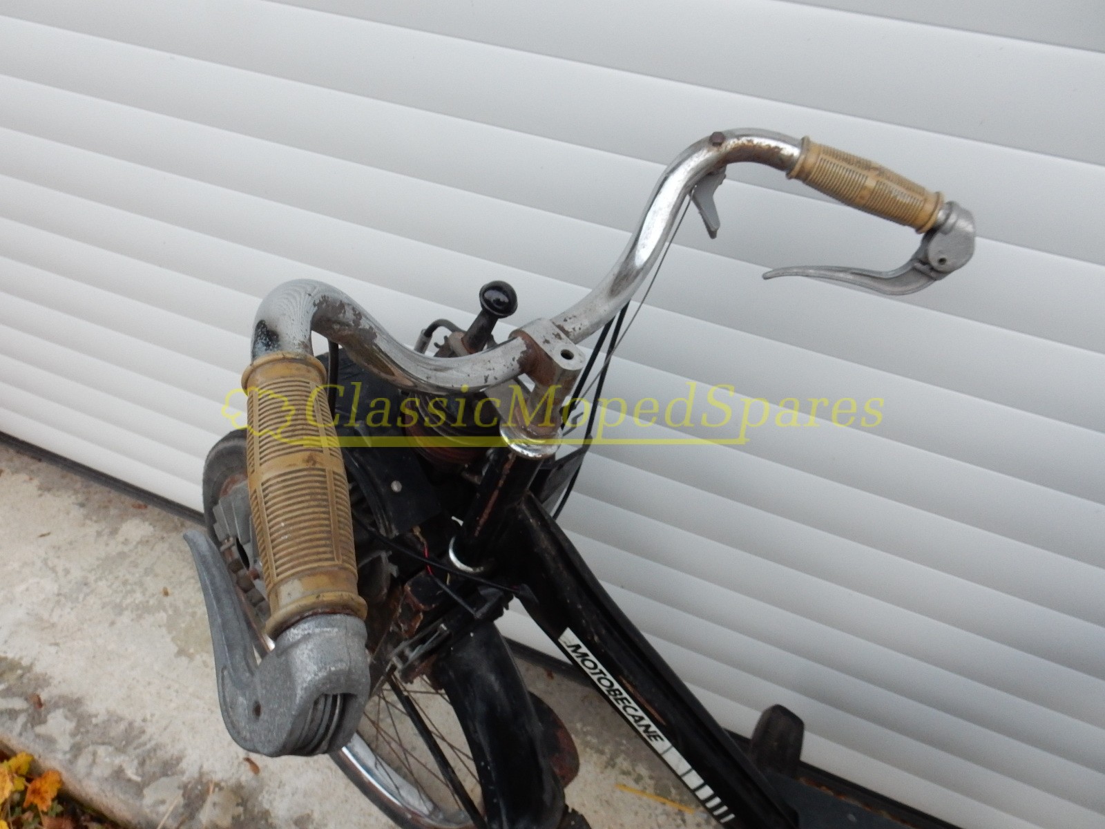 Early 1966 Motobecane Velo Solex 3800 Moped for Restoration For Sale with NOVA Number - Image 5